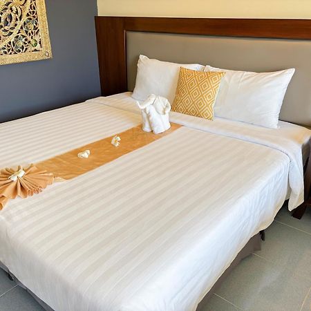 Blue Beach Grand Resort And Spa In Chalong Phuket By Dayuu Ban Saiyuan Dış mekan fotoğraf