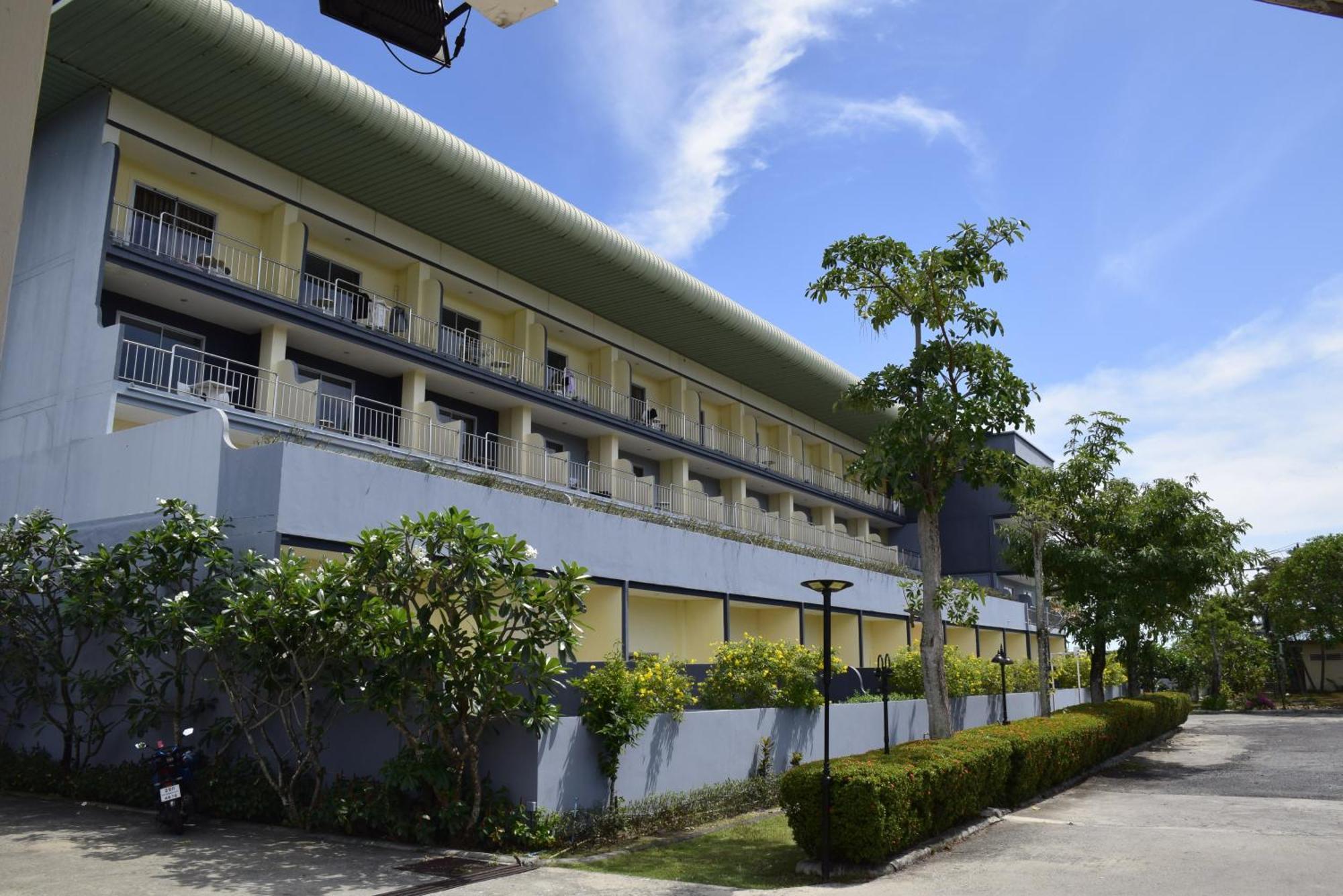 Blue Beach Grand Resort And Spa In Chalong Phuket By Dayuu Ban Saiyuan Dış mekan fotoğraf