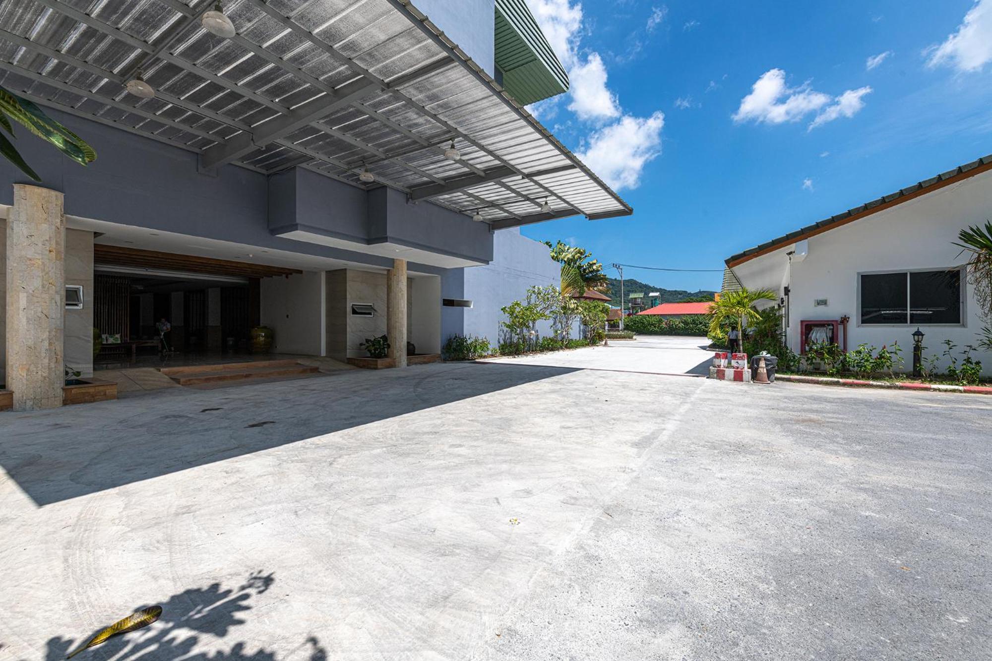 Blue Beach Grand Resort And Spa In Chalong Phuket By Dayuu Ban Saiyuan Dış mekan fotoğraf
