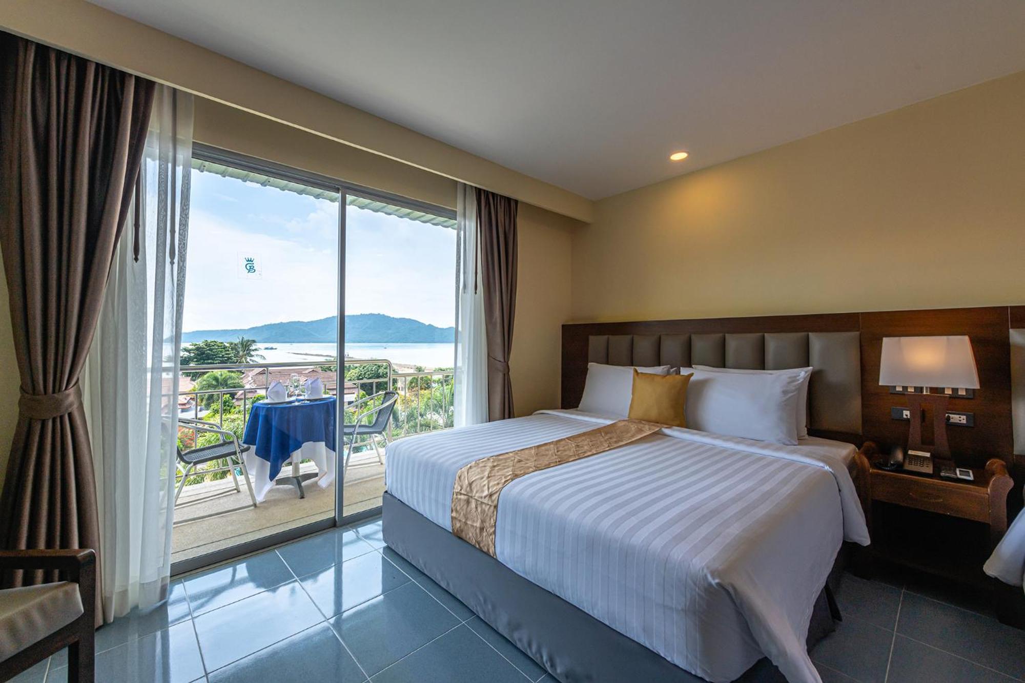 Blue Beach Grand Resort And Spa In Chalong Phuket By Dayuu Ban Saiyuan Dış mekan fotoğraf