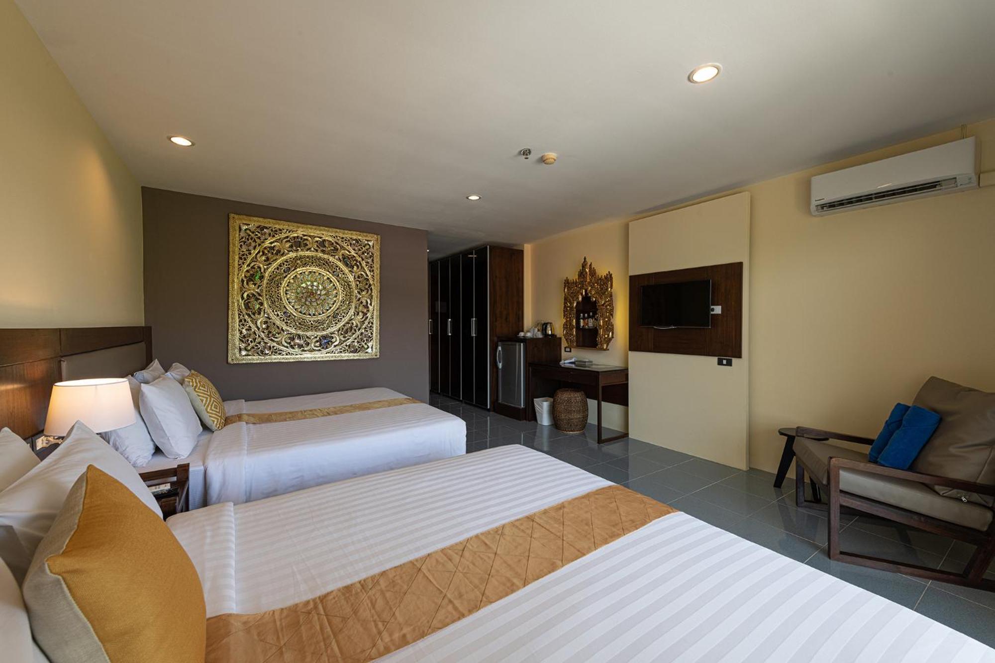 Blue Beach Grand Resort And Spa In Chalong Phuket By Dayuu Ban Saiyuan Dış mekan fotoğraf