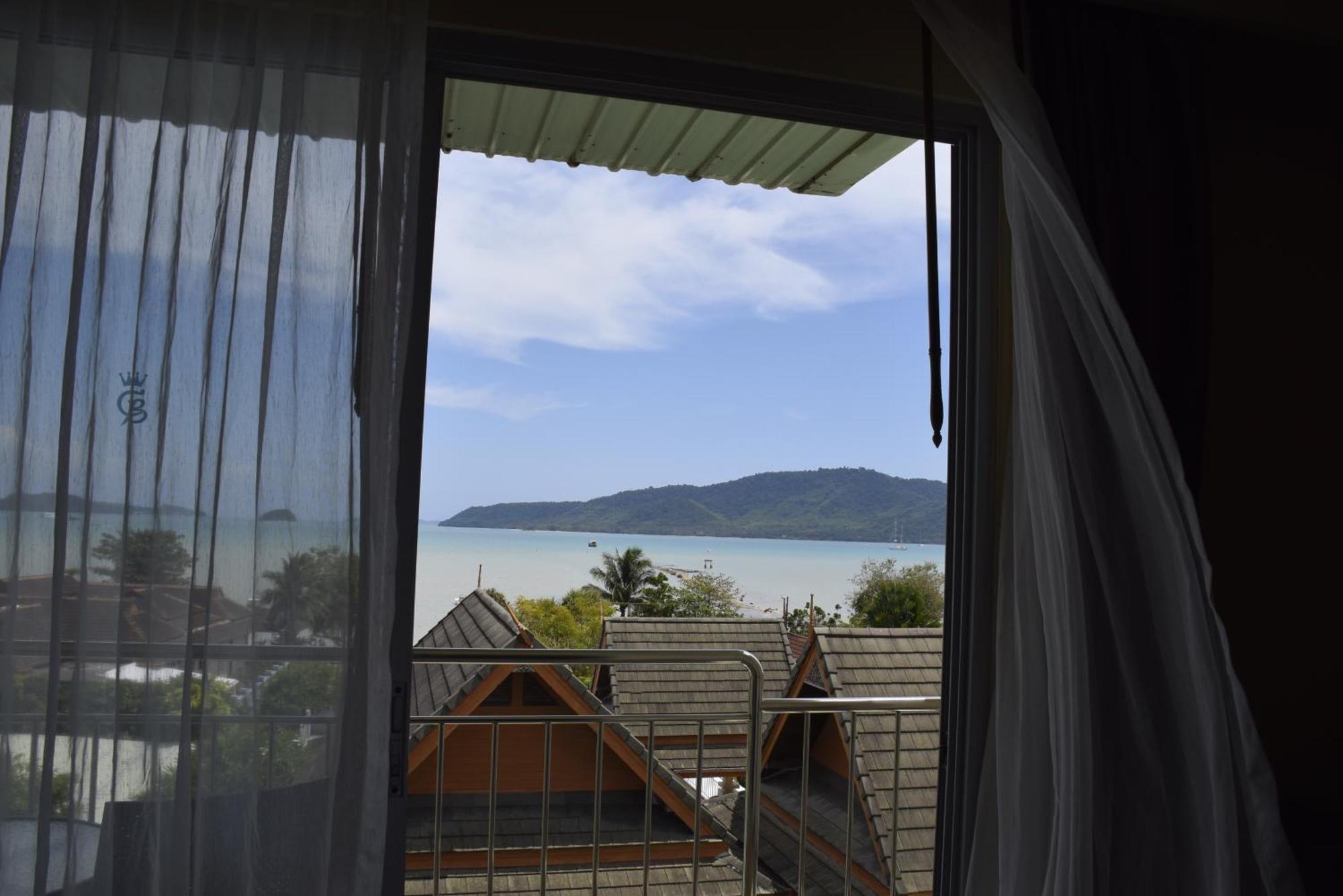 Blue Beach Grand Resort And Spa In Chalong Phuket By Dayuu Ban Saiyuan Dış mekan fotoğraf