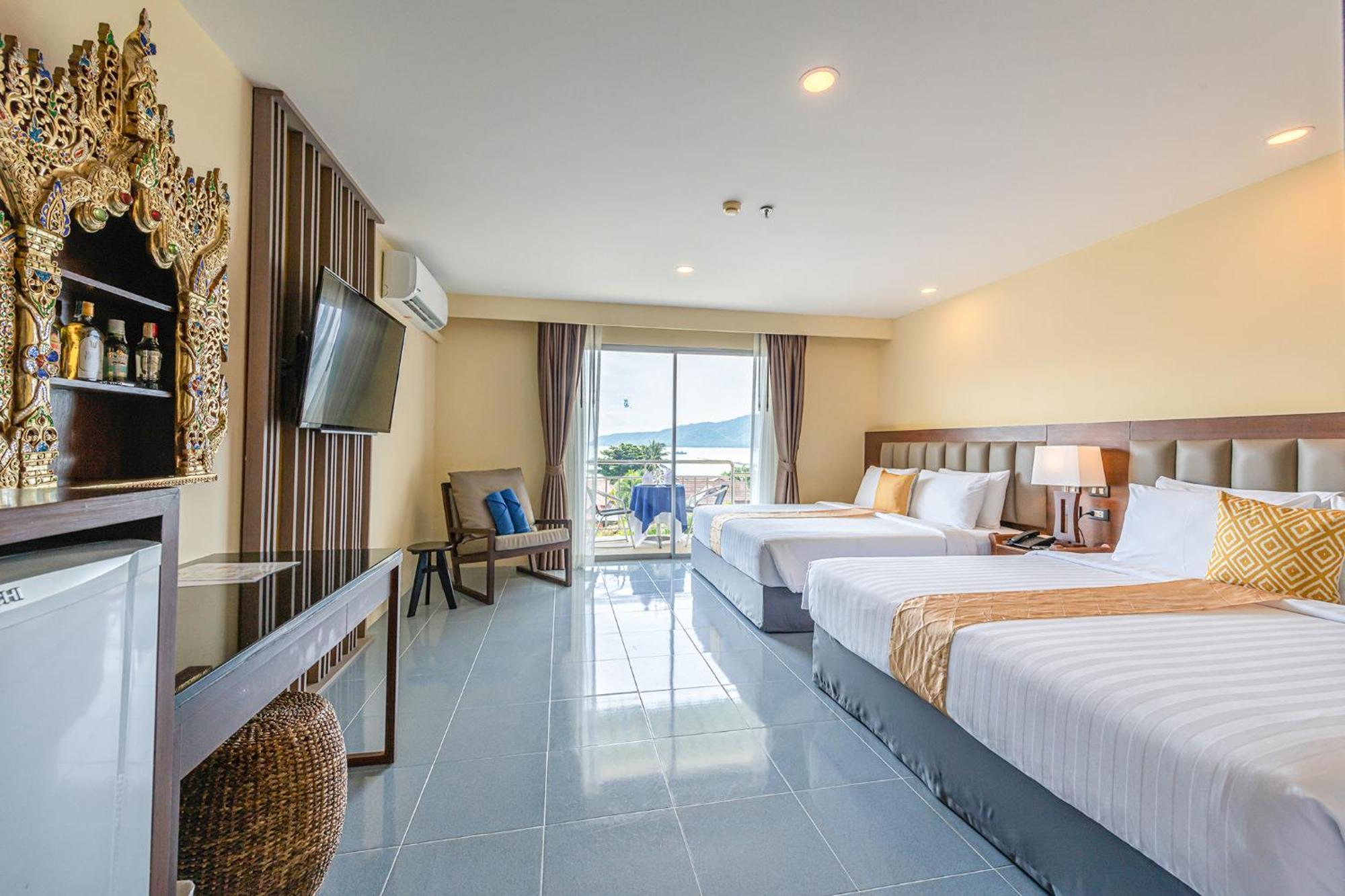 Blue Beach Grand Resort And Spa In Chalong Phuket By Dayuu Ban Saiyuan Dış mekan fotoğraf