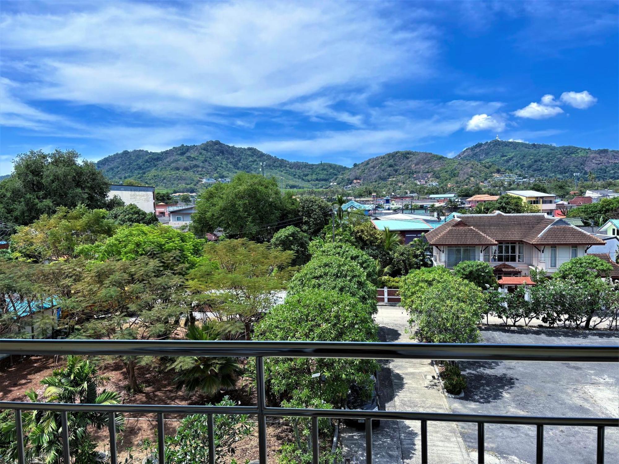 Blue Beach Grand Resort And Spa In Chalong Phuket By Dayuu Ban Saiyuan Dış mekan fotoğraf